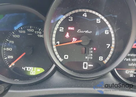 2016 Porsche Macan Turbo z USA, uszkodzony, nr VIN WP1AF2A51GLB93811